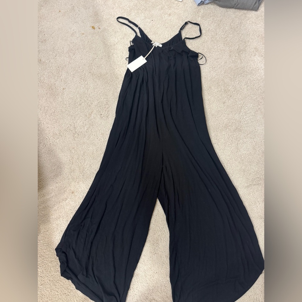 NWT Z supply flared jumpsuit, size small.